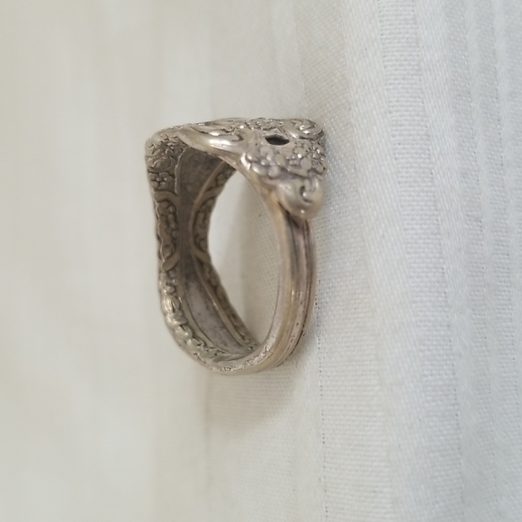 Vintage Silver 1881 Rogers Oneida Spoon Ring - Picture 2 of 6